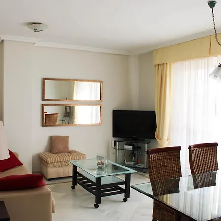 10 Minutes Walk From Puerto Banus *