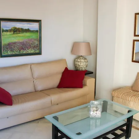 10 Minutes Walk From Puerto Banus Apartment