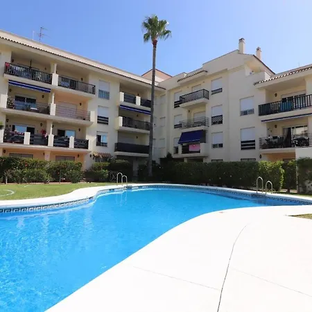 Apartment 10 Minutes Walk From Puerto Banus
