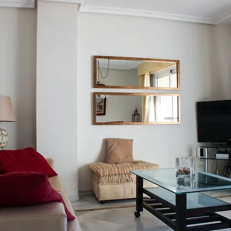 10 Minutes Walk From Puerto Banus Apartment